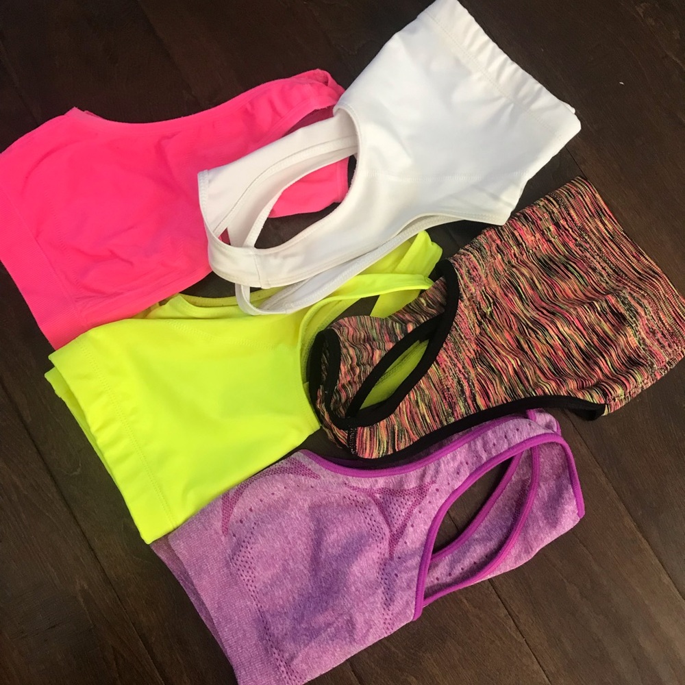 MEDIUM sports bra bundle!!